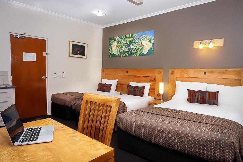 Quality Hotel Darwin Airport מראה חיצוני תמונה A typical motel room