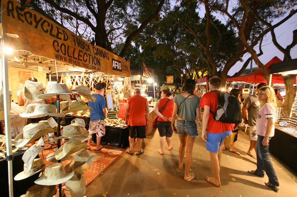 Quality Hotel Darwin Airport מתקנים תמונה The Night Market